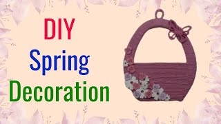 Spring basket made of cardboard and yarn with wooden decorations. DIY spring decorations🌸