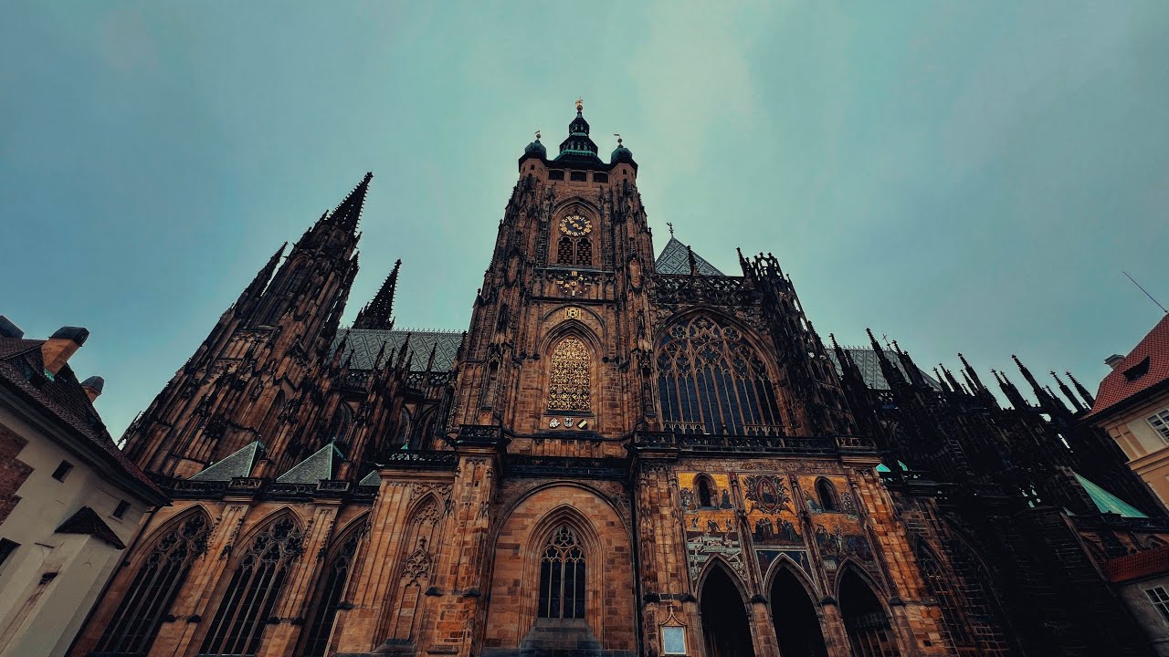 TOUR PRAUGE AND VIBE WITH ME…