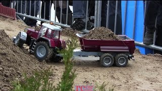 Traktor mit Kipp-Anhänger auf der Faszination Modellbau Sinsheim 2013