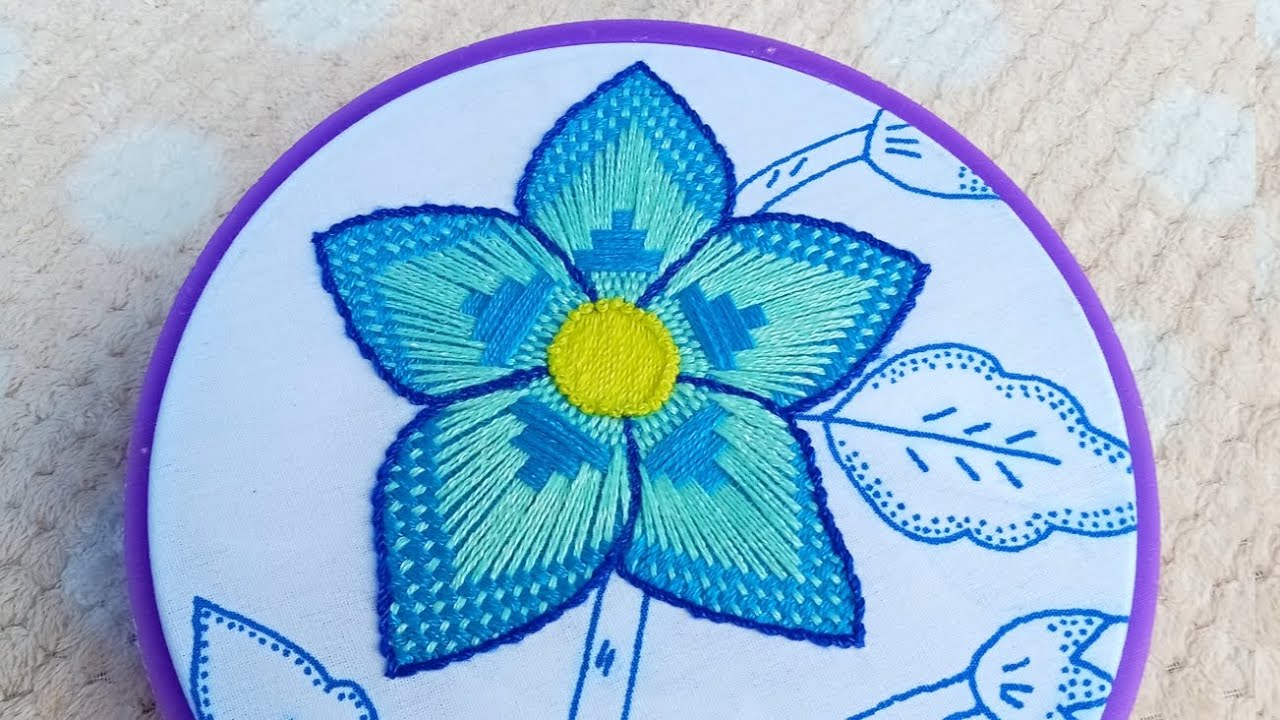 Cómo bordar una flor#116con bellísima puntada ideal para cualquier diseño entre hojas 🌿