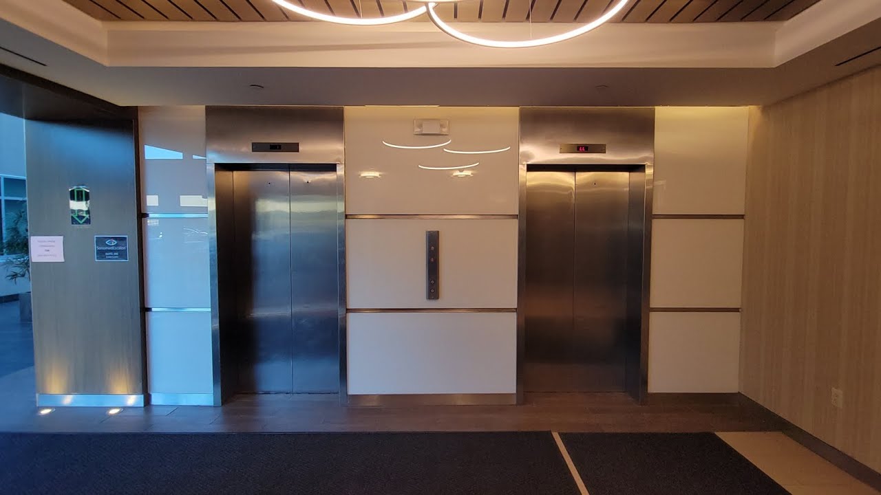 Главные лифты Nice Armor Traction по адресу: 865 Merrick Ave, Westbury, NY