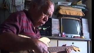 Video thumbnail of "Aku Nak Pulang  -  Guitar Instrumental by zan1948"