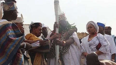 SEE HOW GANI ADAMS BECOMES ARE ONA KAKANFO OF YORUBA LAND