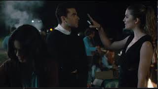 Schitt's Creek S 1 Episode 2 - David and Alexis attend a tailgating party.