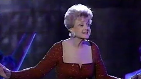 Angela Lansbury sings "Beauty and the Beast" at th...