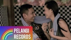 Pop - Rio Febrian - Mengerti Perasaanku (Official Music Video) | Soundtrack Siapa Takut Jatuh Cinta  - Durasi: 4:29. 