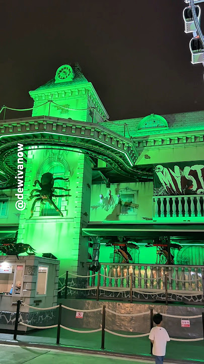 Gak jadi ke rumah hantu #dewivanow #rumahhantu #asiatique #hantu