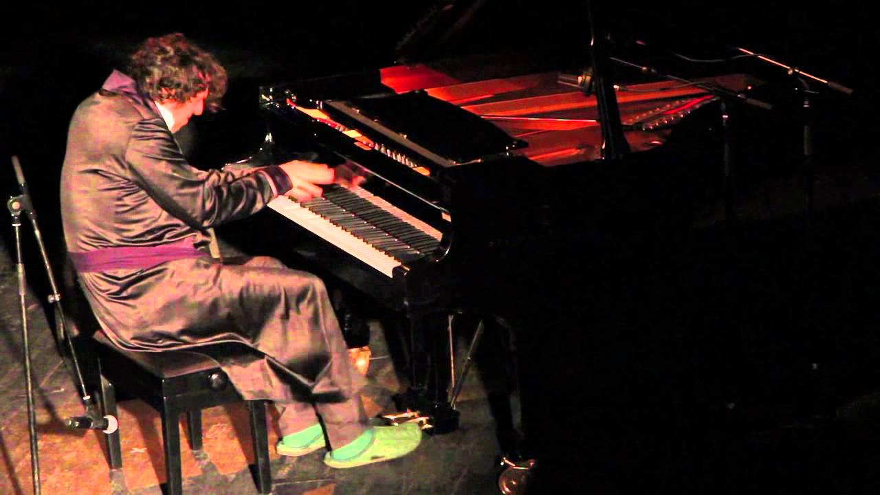 Chilly Gonzales live The Grudge, Melodica on Vimeo