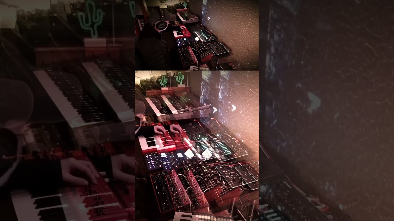 Synths + Drum Machines = Live Techno | 