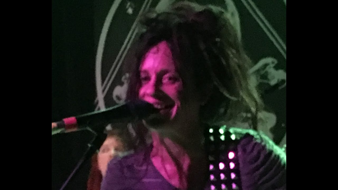 Babes In Toyland Live At Saint Vitus in Brooklyn 10/23/2015