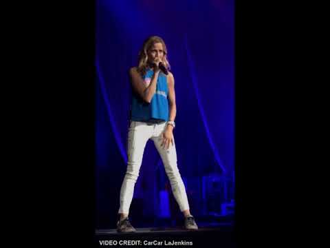 Sheryl Crow - "I Shall Believe" - LIVE in Melbourne 2018 (short clip)