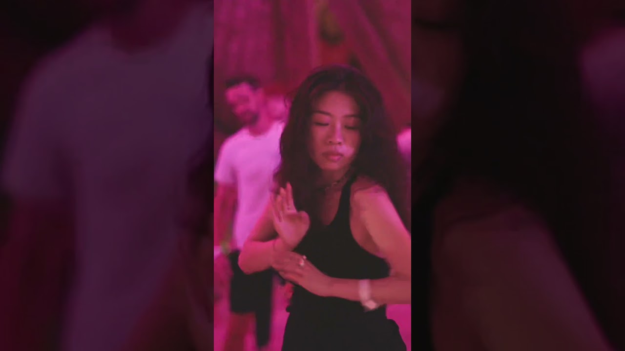 YouTube에서 Ecstatic Dance Bali | Karunika • Live Percussion & Bamboo Flute @ Alchemy + Mantra Jam 보기 YouTube에서 Ecstatic Dance Bali | Karunika • Live Percussion & Bamboo Flute @ Alchemy + Mantra Jam 보기