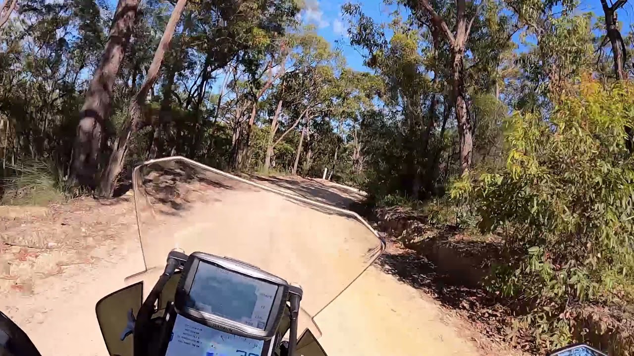 Wisemans Ferry to Putty Rd via The Wheelbarrow Ridge Track