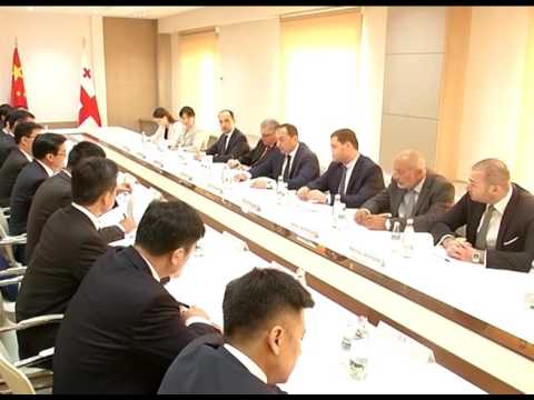 დიმიტრი ქუმსიშვილი ჩინეთის კომერციის მინისტრს გაო ხუჩენის შეხვდა