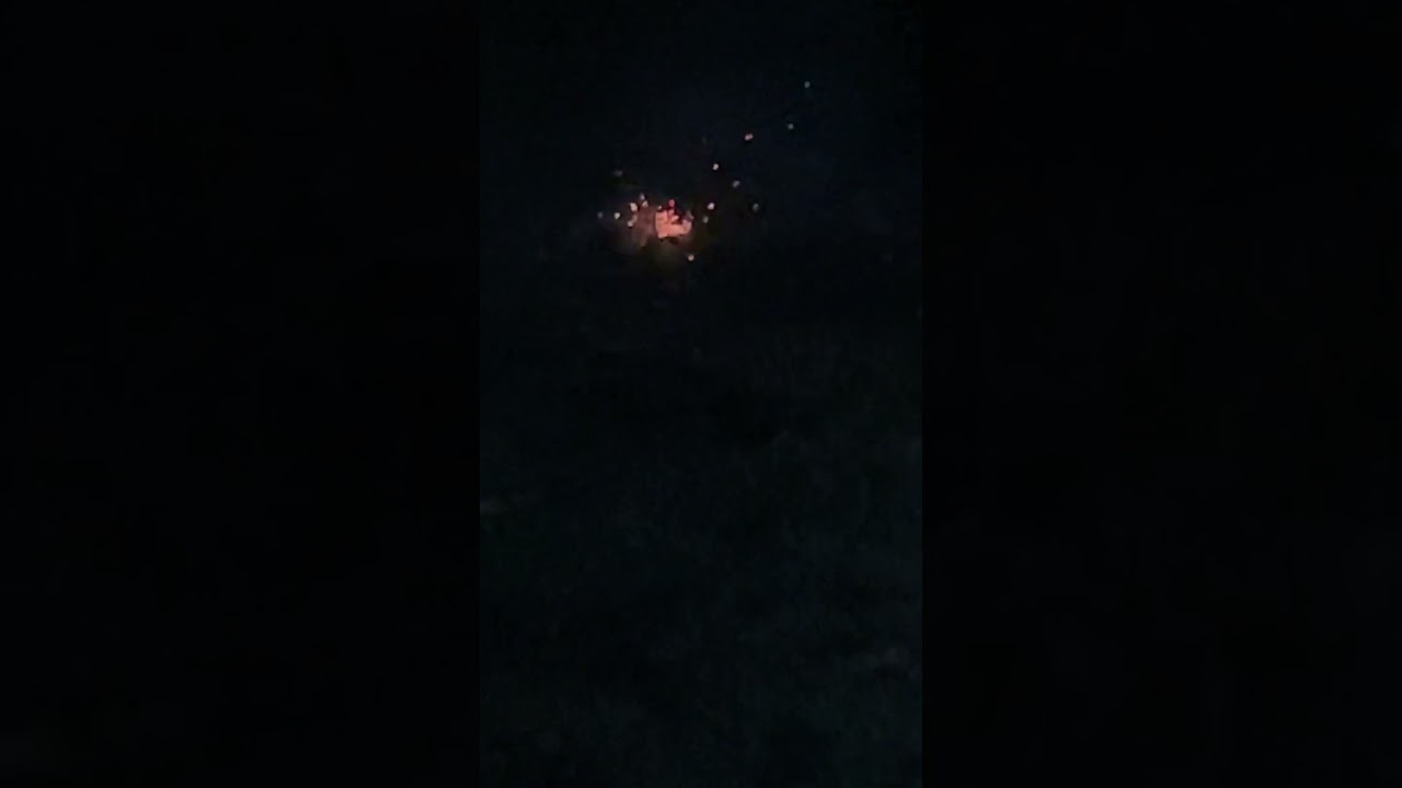 Exploding Gingerbread houses pt.1