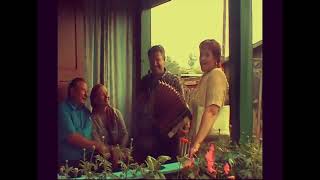 Оседлаю я коня! Василий и Марина Вялковы с залихватской казачьей песней - встречей в селе на Алтае!