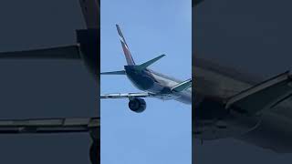 Взлет боинг 777-300ER