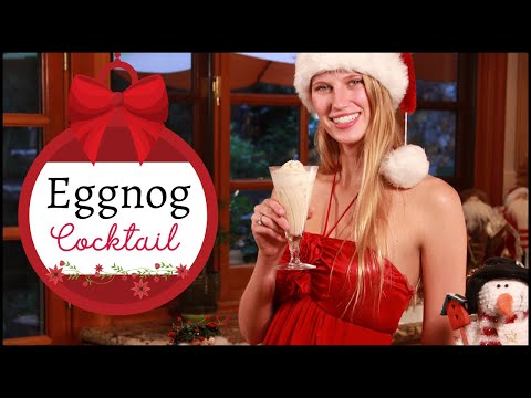 christmas-eggnog-cocktail-|-rum-|-bailey's-|-almond-milk-|-spiked-holiday-and-party-drink