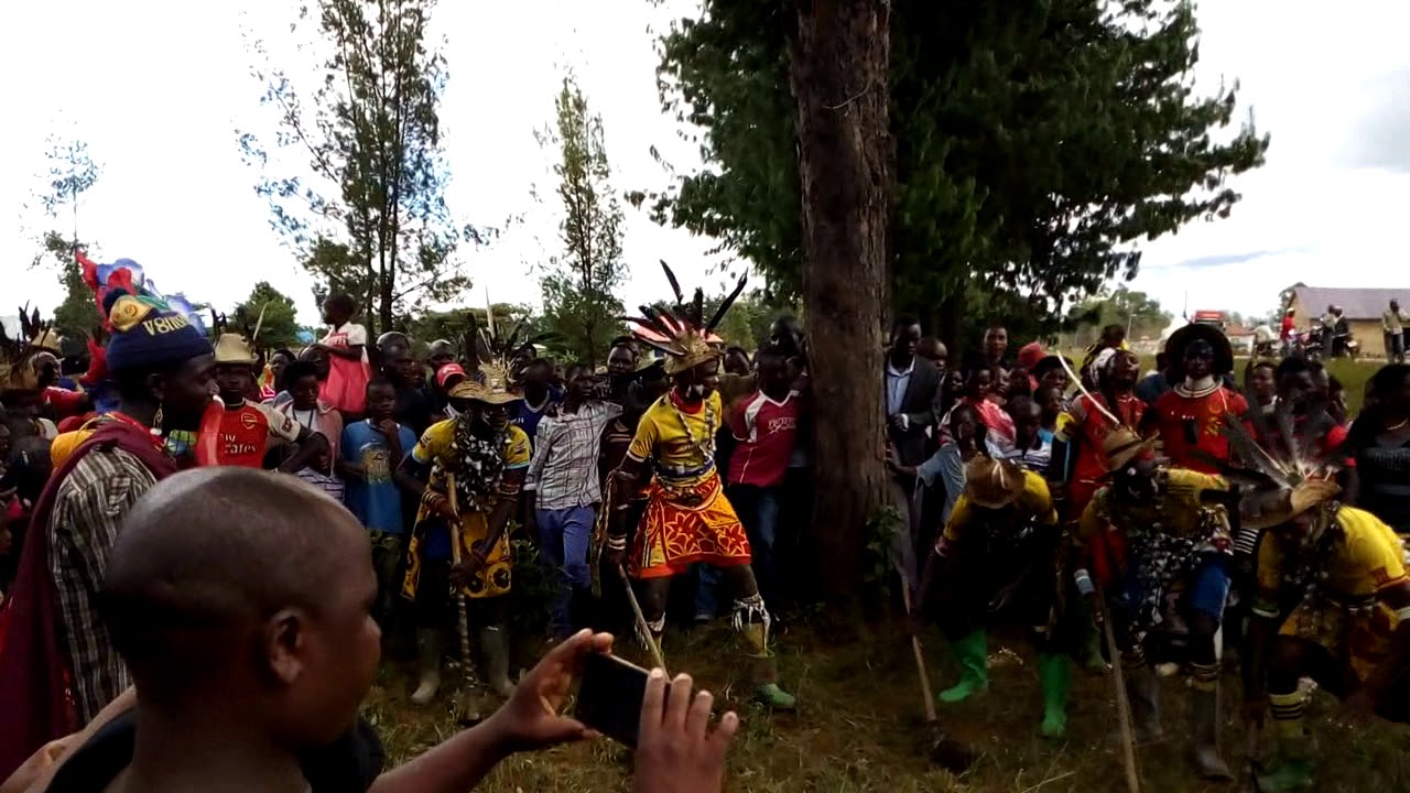 Tanzania adventure farmer dance by sukuma people - YouTube