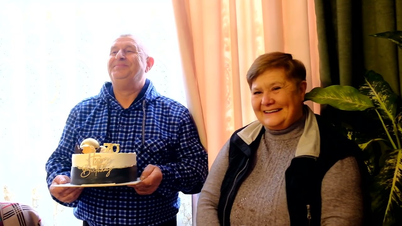 La multi ani stilpii si dragoste noastra ! Surprize pentru Domnul Valentin si Victor ! Satul Mihaile