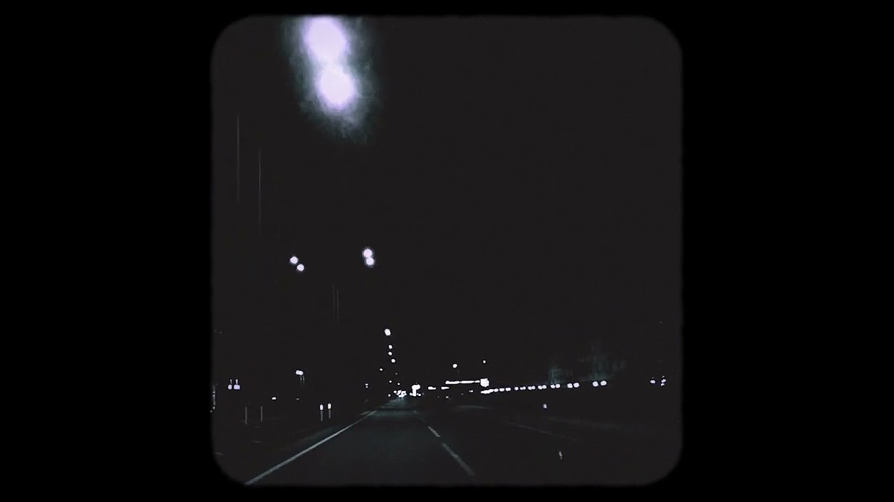 Mira Harrowgrove - TRIPBACK (Official Visualizer) en YouTube Mira Harrowgrove - TRIPBACK (Official Visualizer) en YouTube