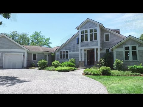 1075 Gardner's Neck RD, Swansea, MA home video tour