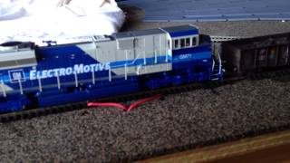 HO MTH EMD DEMO 70ACe #GM71 test by NIco
