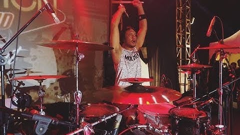 #EnoDrumCam #NTRLLive #EnoNTRL APA ARTI KEMERDEKAAN? NTRL - Hari Merdeka (Eno Drum Cam)