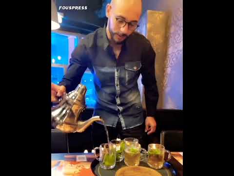 نور الدين أمربط رفقة براد الشاي المغربي