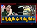 Sasikala pays homage to MG Ramachandran statue in Chennai