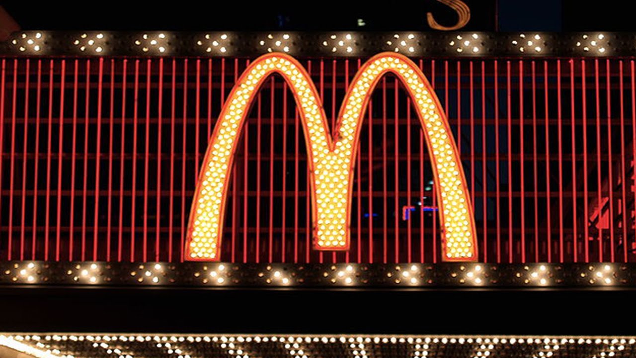 Undercover Ambush at McDonald’s Reveals 3 Glaring Problems