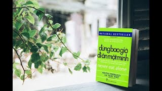 Đừng Bao Giờ Đi Ăn Một Mình