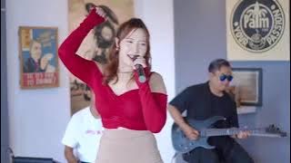 Rindy boh gayangan bikin merem melek