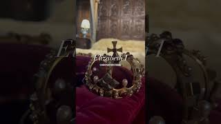 Currently on display in this Castle is the replica Coronation robe and crown.