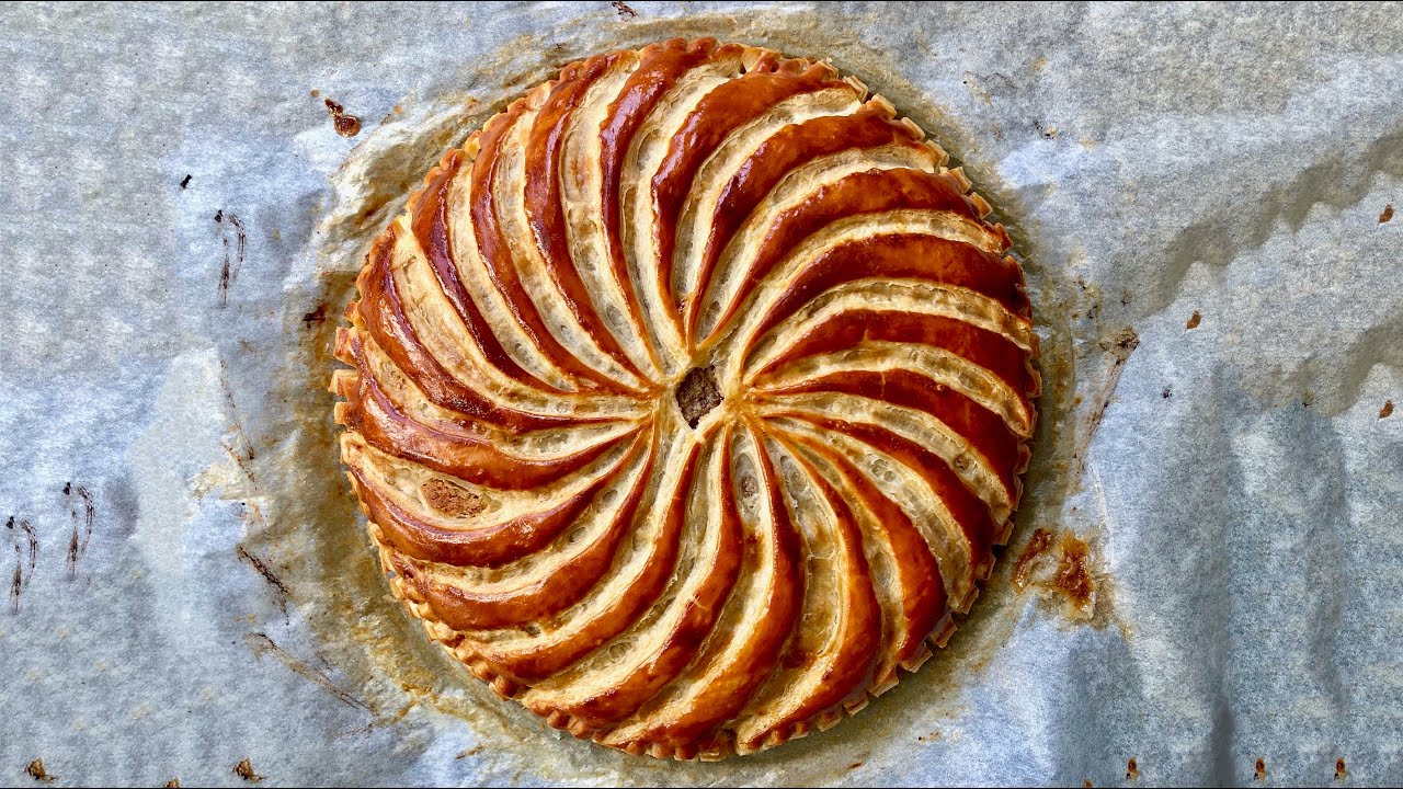 Galette des Rois au Praliné | William's Kitchen