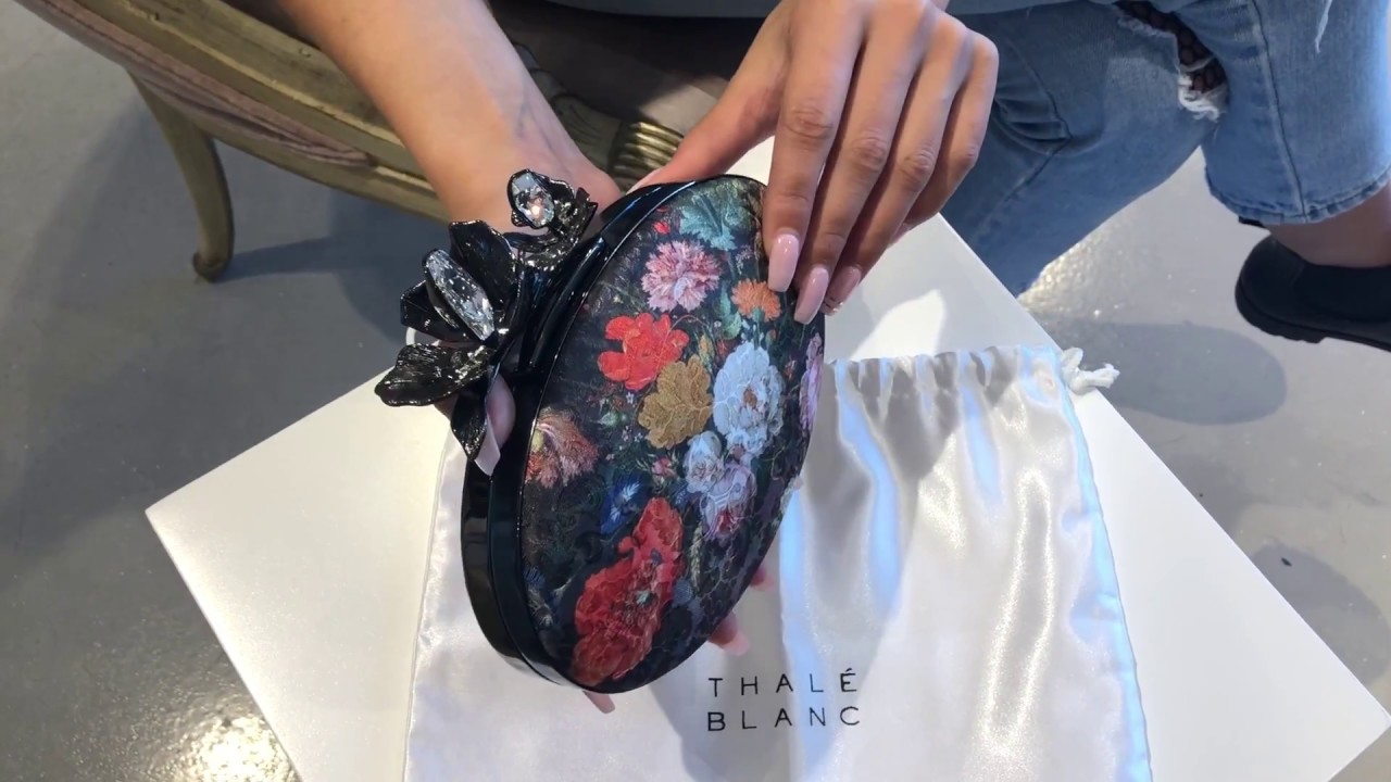 Thalē Blanc Clutch:  Oval Bloom - How to open and close
