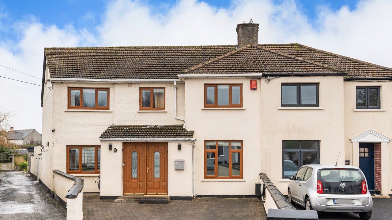 25 Hollybrook Grove, Clontarf, Dublin 3 €895,000