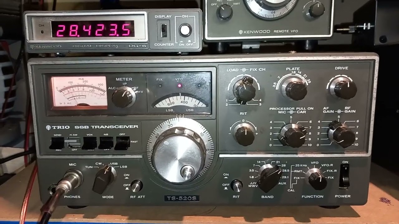 Kenwood Trio TS-520S & 5/8th vertical. My first state of Louisiana