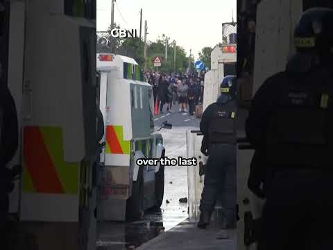Video Major clashes in Belfast for a second night as 12 police officers injured and 16 arrests made