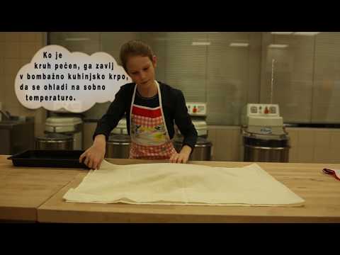 Video: Kako Pečemo Kruh