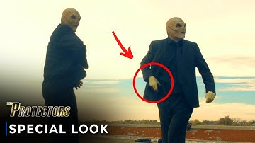 Aliens face the world