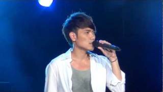 20111010 高雄大彩虹音樂節 -- 楊宗緯_(15) 你知道你自己是誰嗎