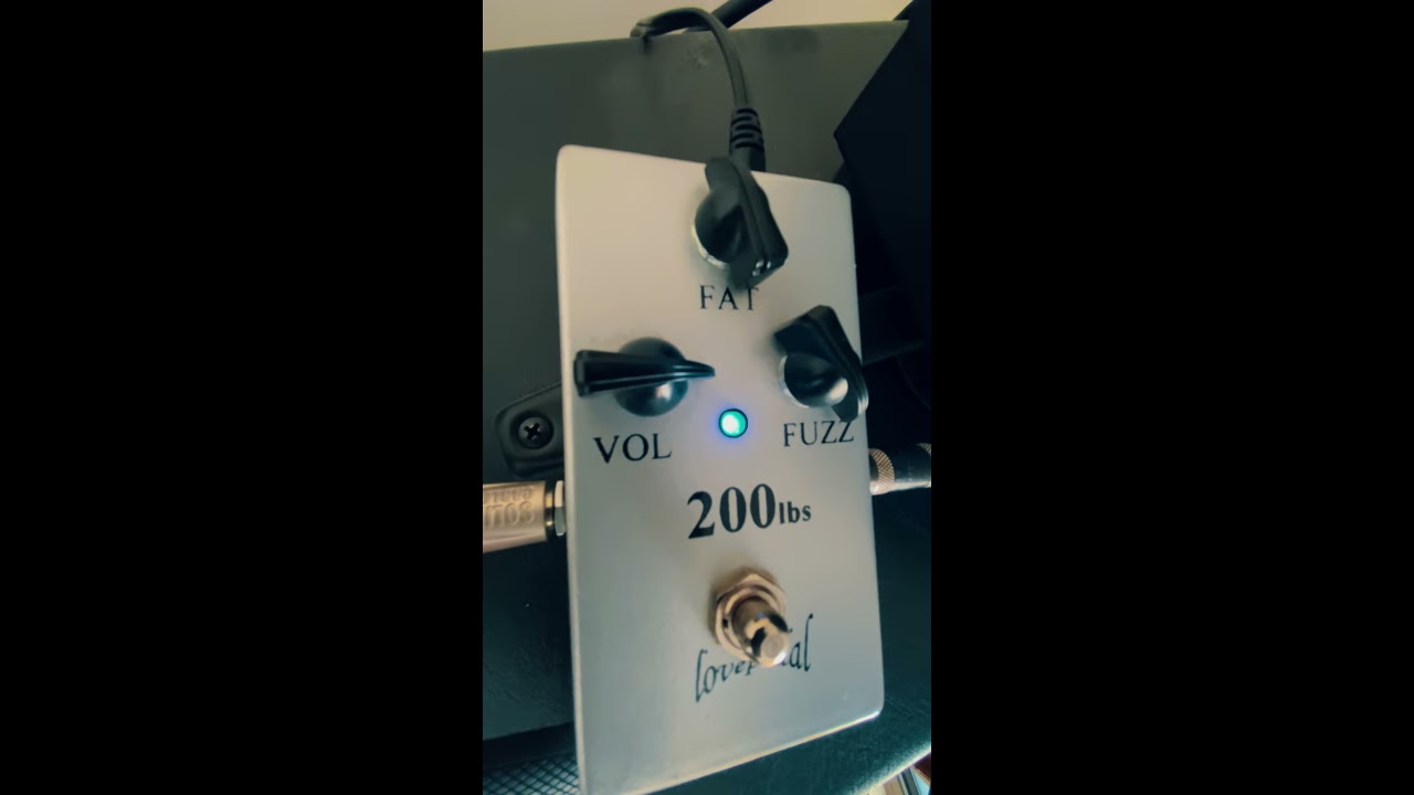 ギター Lovepedal 200lbs 200lbs Gold Lovepedal VS The Duellist King Tone Overdrive