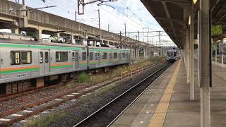 JR東日本黒磯駅205系(宮ヤマY12編成)とE721系(P4-15編成仙台車両センター)。