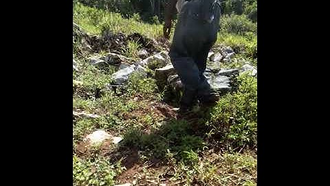 How to chop stone with a sledge hammer