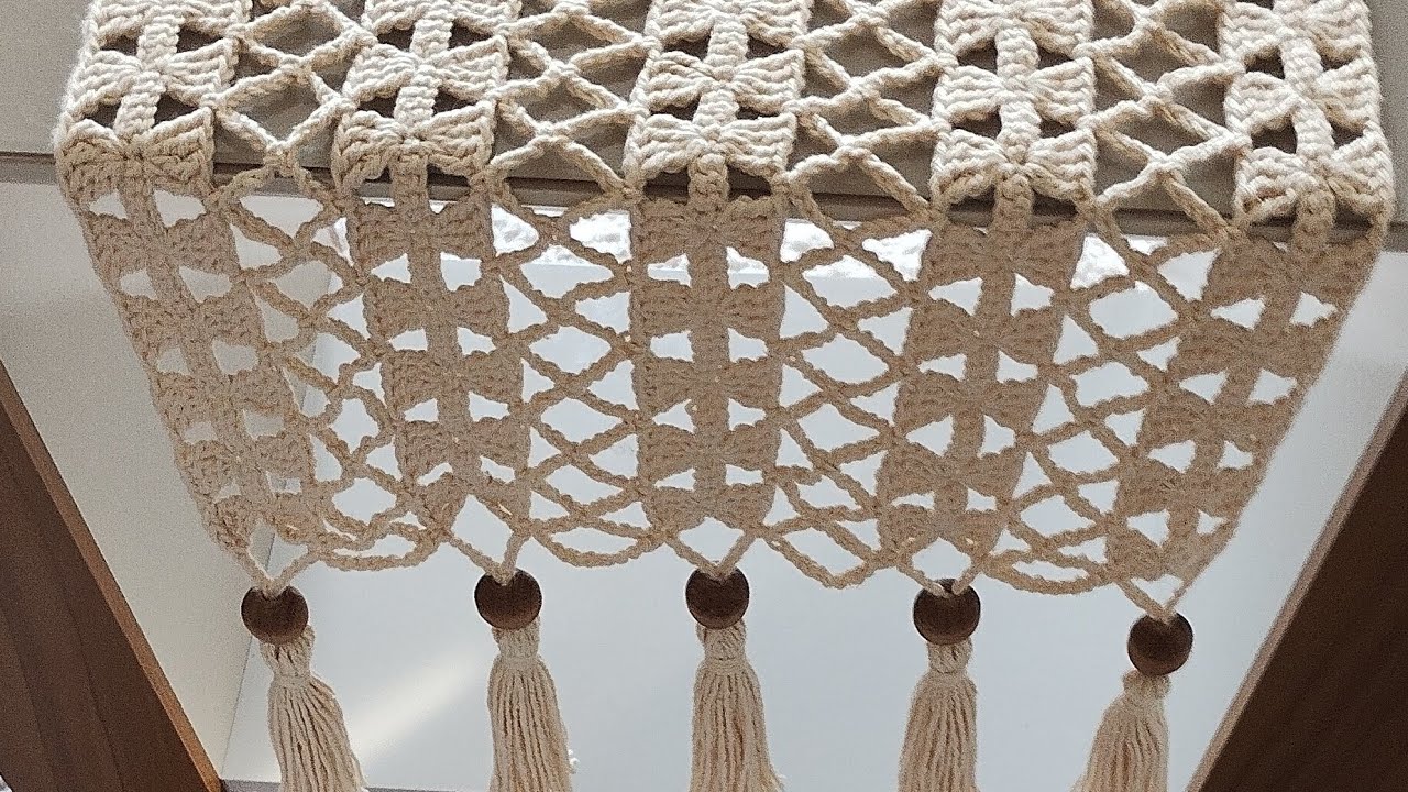 caminho de mesa com tassel, crochê fácil e rápido