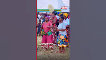 SUKUMA FESTIVAL 2025 KINA MAMA WA KISUKUMA WAKIONESHA UWEZO WA KUCHEZA 