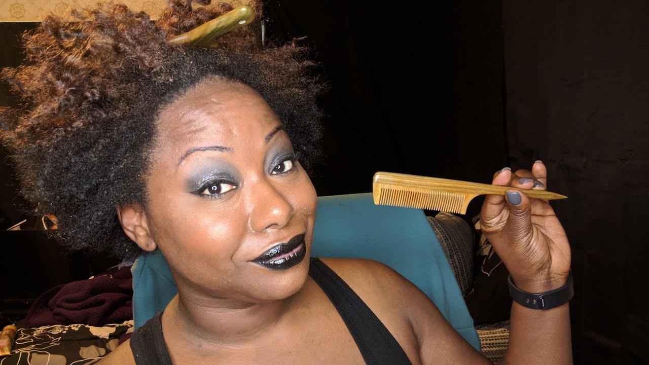 #BeautyWithDee | Natural Curls Club:  Anti Static Pic & Wooden Rat Tail Comb
