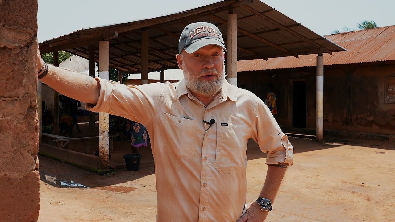 Transo būseną ir palmių samagoną vudu ceremonijoje išvydęs Starkus: tai labai keista patirtis