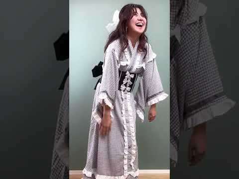 Feeling Summer Ready in This Kawaii Grey Yukata